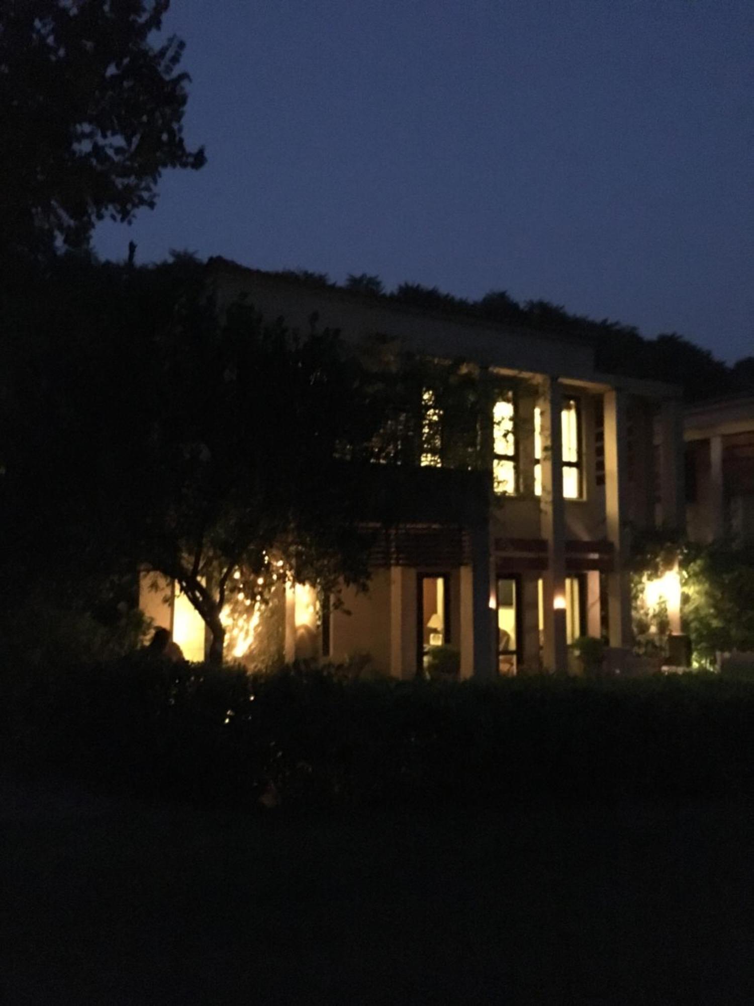 Villa At Tarudhan Valley Golf Resort Manesar Exterior foto