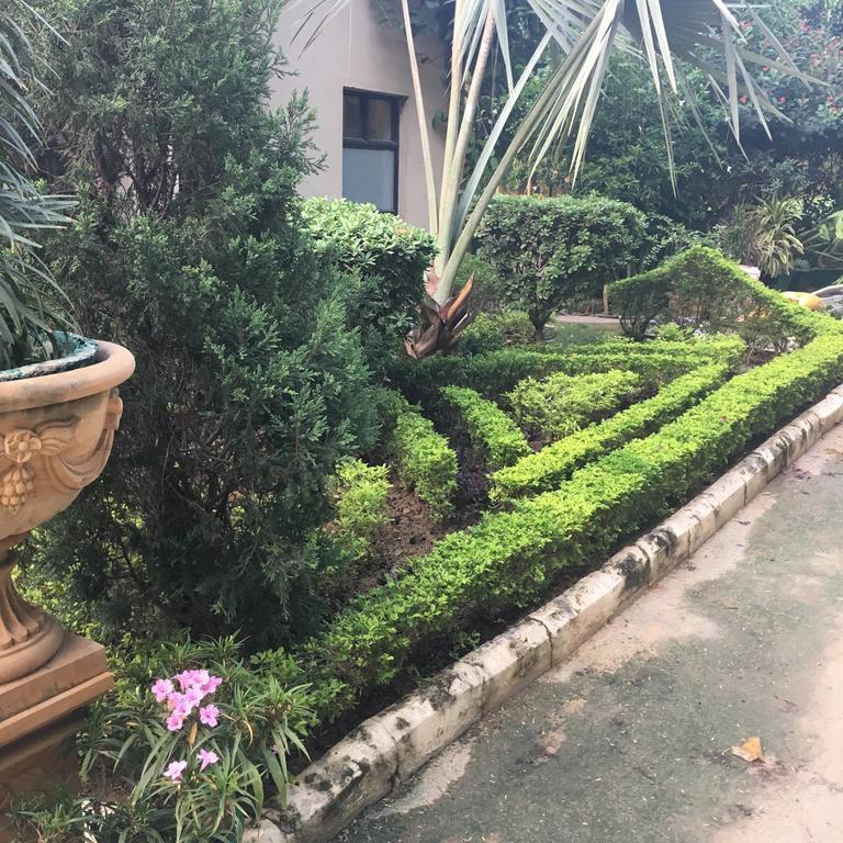 Villa At Tarudhan Valley Golf Resort Manesar Exterior foto